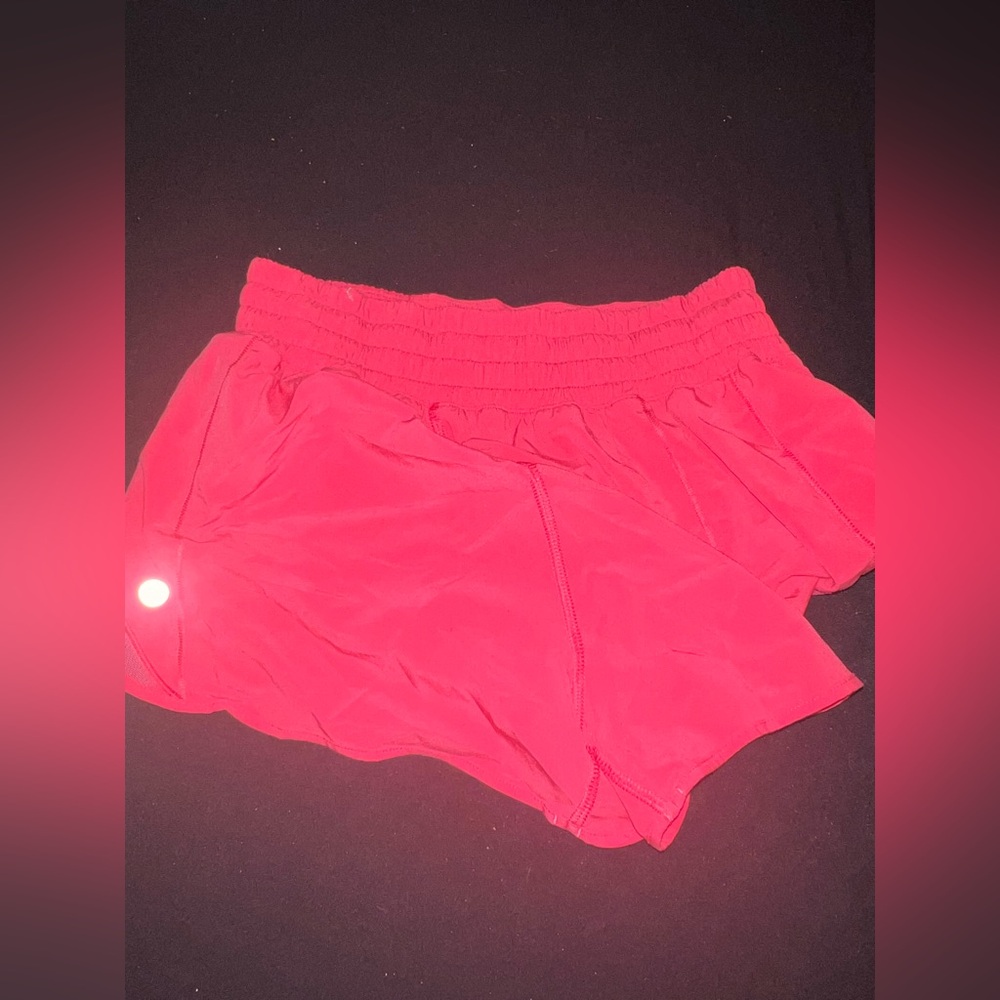 lululemon hotty hot HR short 2.5 inch color lip gloss size 4